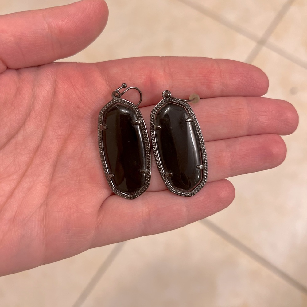 Black Kendra Scott earrings